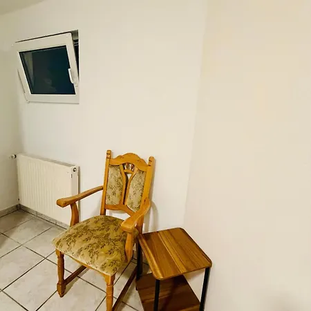 Апартаменты Cozy With Parking Space In Grafschaft-ahrwei